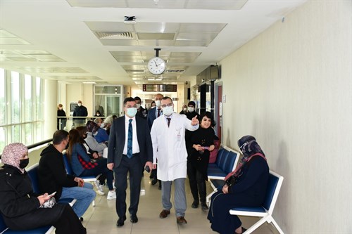 Sayın Kaymakamımız Ayhan TERZİ, Mudanya Devlet Hastanesini Ziyaret Etti.